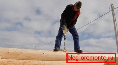 Perforar agujeros debajo de los pasadores Perforar agujeros debajo de los pasadores