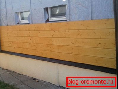 Calentando una casa de madera desde un bar - el proceso de enchapado Calentando una casa de madera desde un bar - el proceso de enchapado