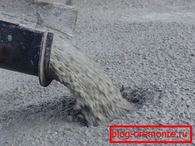 El hormigón pesado se utiliza en la producción del elemento de construcción. El hormigón pesado se utiliza en la producción del elemento de construcción.