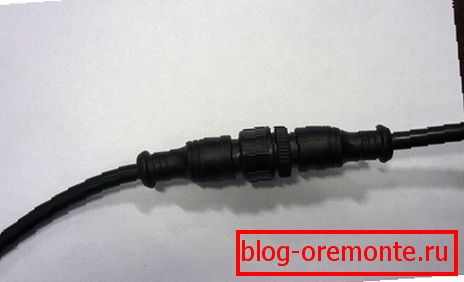 Conector estanco para alumbrado público.