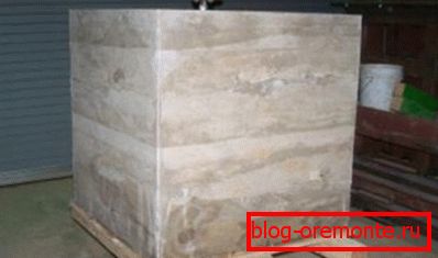 En esta forma, se venden bloques de concreto de polímero prefabricados. En esta forma, se venden bloques de concreto de polímero prefabricados.