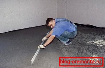 Alinear el piso con la regla. Alinear el piso con la regla.
