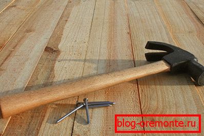 Trabajamos con piso de madera.