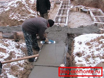 Hormigón vertido en invierno sin calentamiento - construyendo una base Hormigón vertido en invierno sin calentamiento - construyendo una base