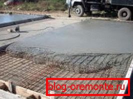 Rellenar losa monolítica con jaula de refuerzo: foto Rellenar losa monolítica con jaula de refuerzo: foto
