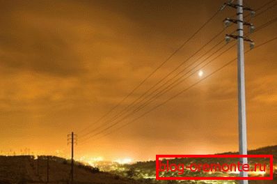 Postes de hormigón armado de líneas eléctricas. Postes de hormigón armado de líneas eléctricas.