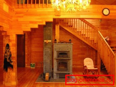 Vivir en una casa de madera es un placer incomparable. Vivir en una casa de madera es un placer incomparable.